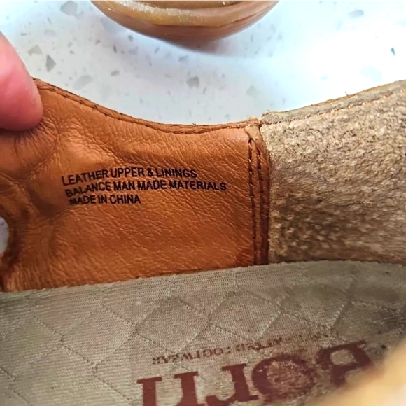 BORN Brown Leather Fisherman Style Mules Women's 8.5 M - Picture 4 of 10